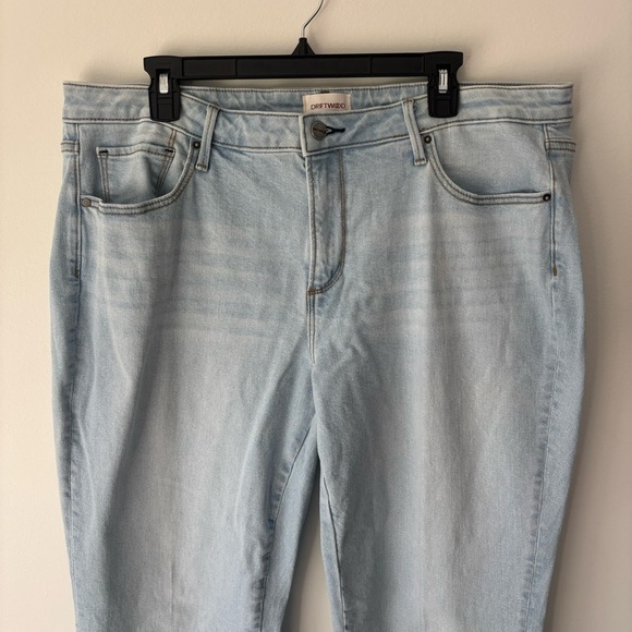 Driftwood Colette Stretch Denim Embroidered Daisy Cropped Straight Leg Jean - Picture 2 of 11